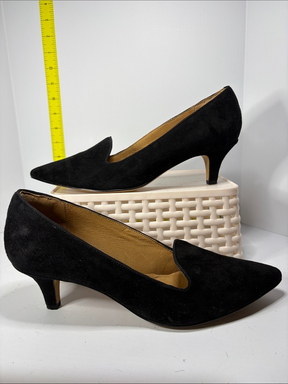 2.5” Classic Black Suede Kitten Heel Pumps Clarks indigo. Box 29